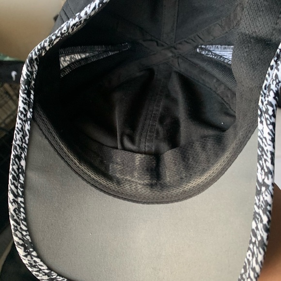 Adidas Hat - Picture 3 of 4